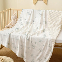 Knirose back plush dotted backing for cozy warmth.