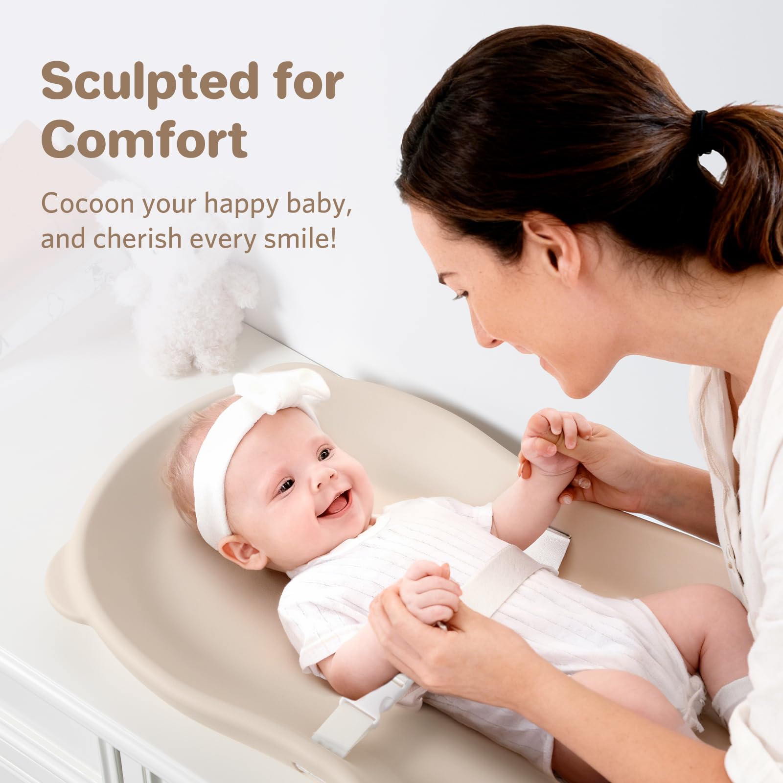 Knirose teddy bear design changing pad adds nursery charm.