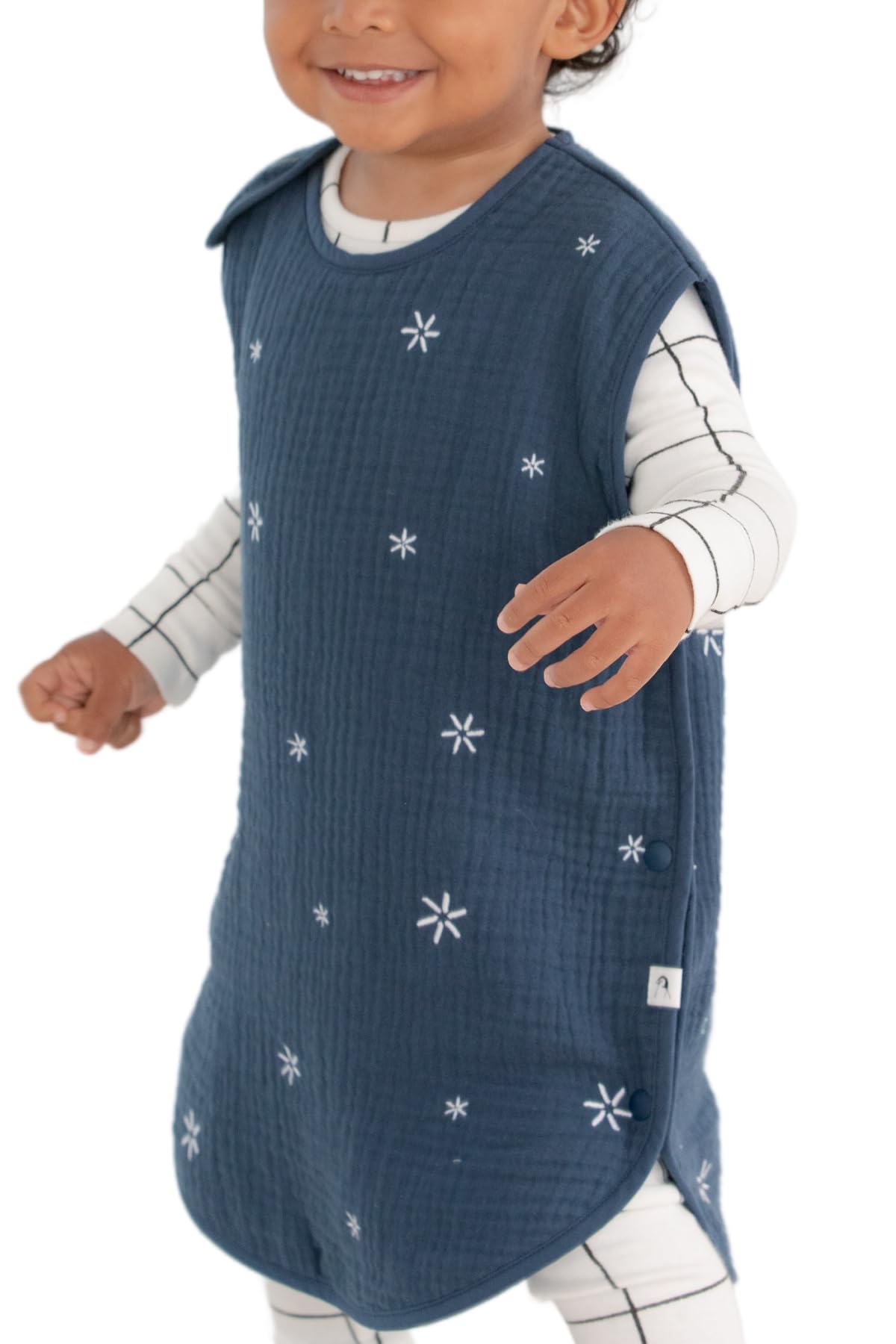 Konny baby sleep sack in navy sparkle offers breathable comfort for restful nights
