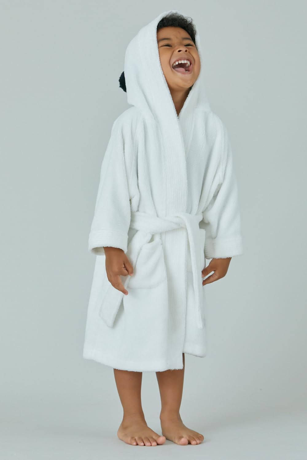 Konny bathrobe multiple stitches reinforce durability for busy families.
