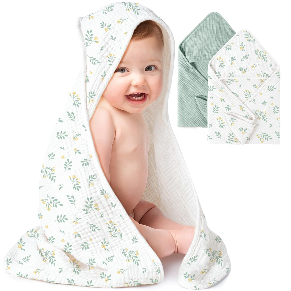 Konssy 2-pack muslin hooded baby towels in green leafy design for gentle post-bath warmth