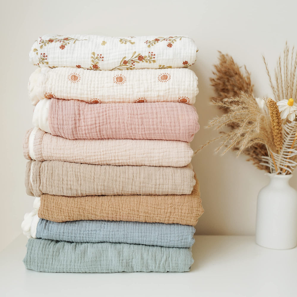 Konssy breathable fabric promotes ventilation and comfort during naps.