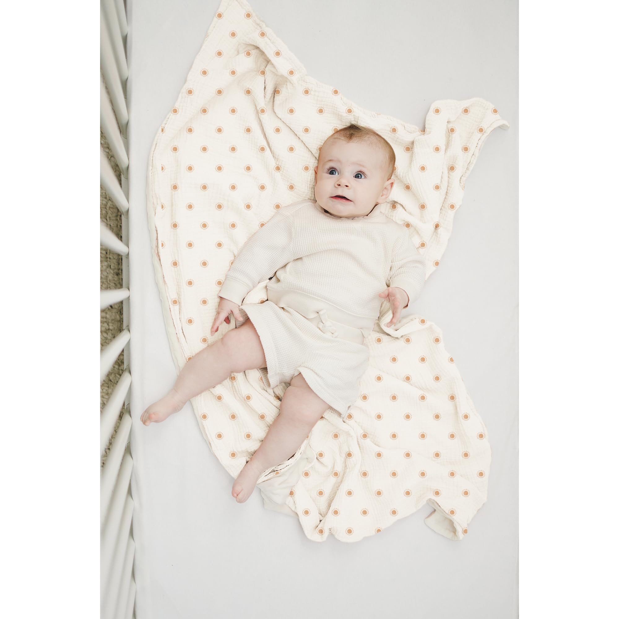 Konssy baby blanket large swaddle size supports easy wrapping.