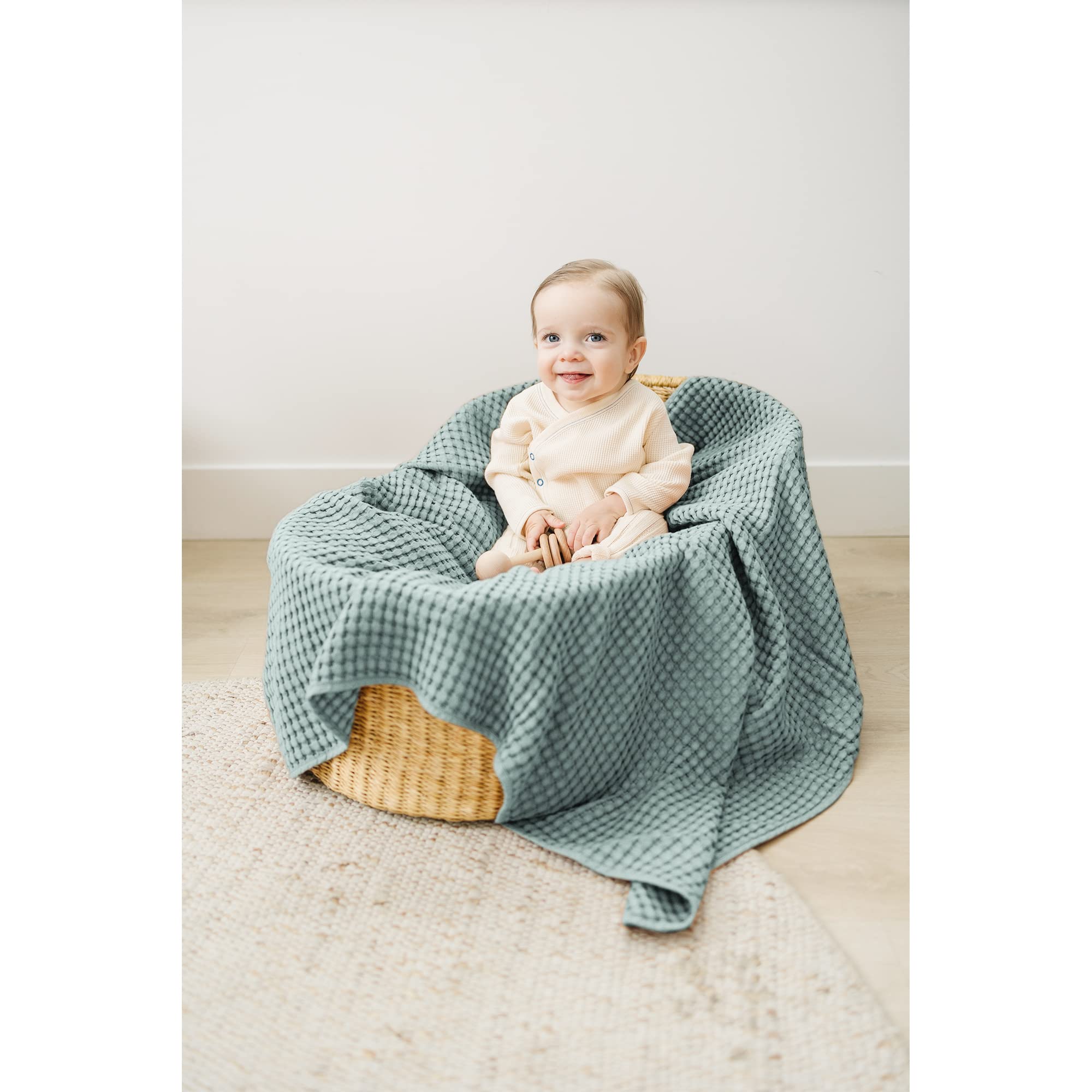 Konssy waffle baby blanket doubles as photography prop