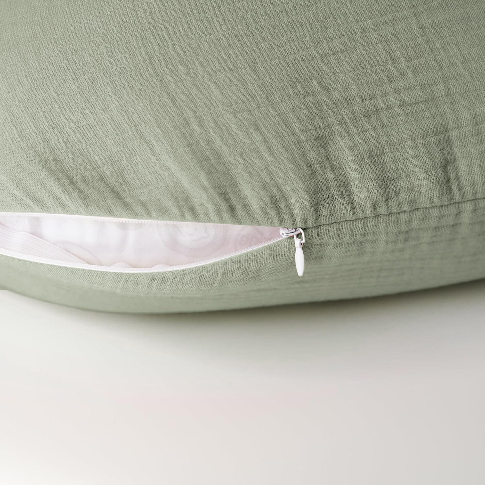 Konssy baby-friendly slipcover ideal for baby showers and newborn photography