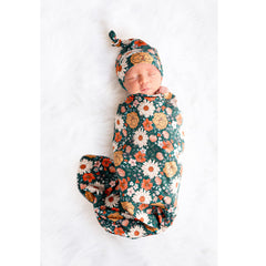 Konssy newborn beanie hat keeps baby warm and comfy.