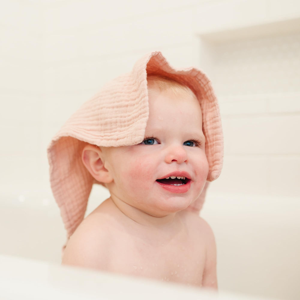 Konssy baby muslin washcloths durability shown to stay soft after multiple washes.