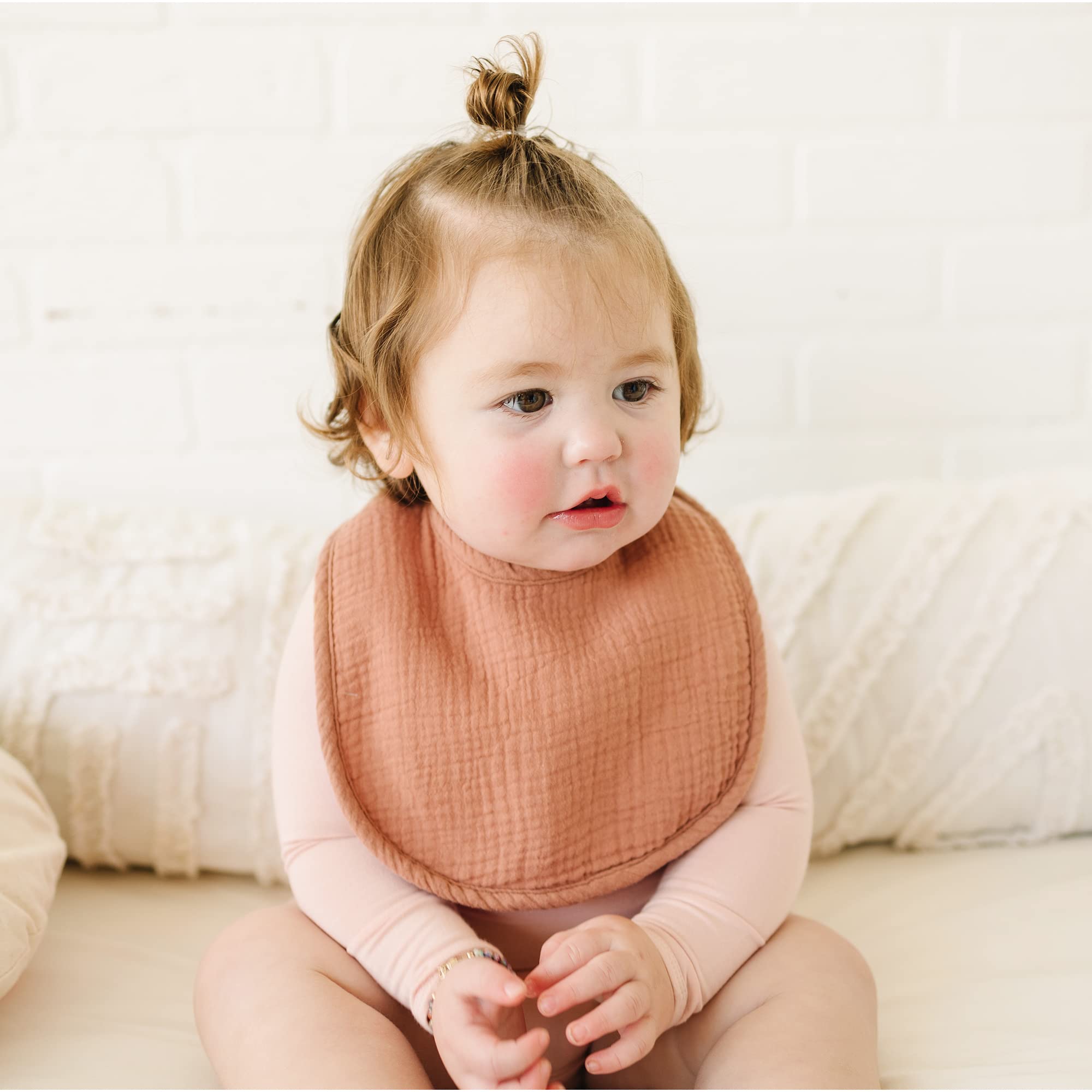 Konssy bibs are machine washable for easy care.