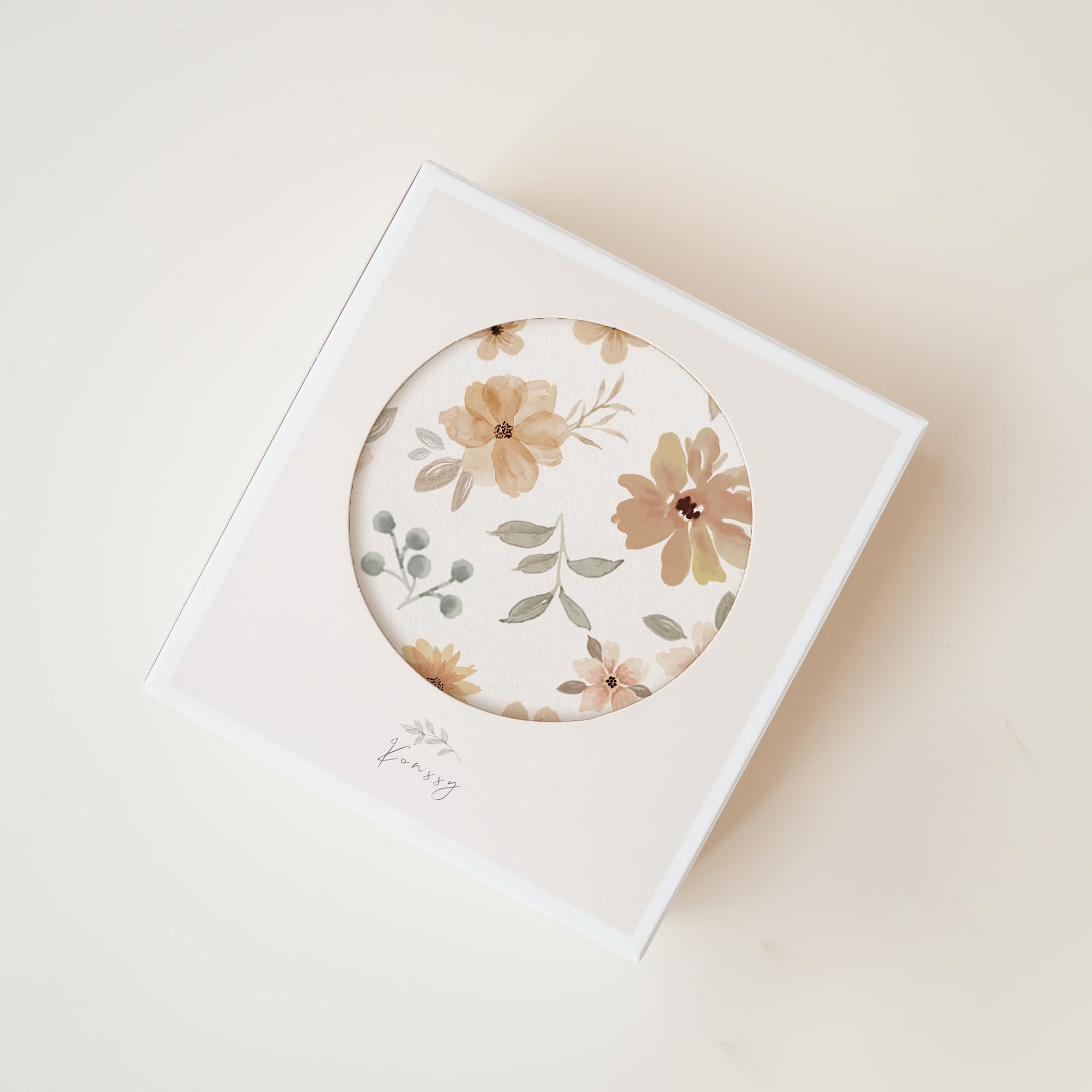 Konssy birth announcement card included in the set
