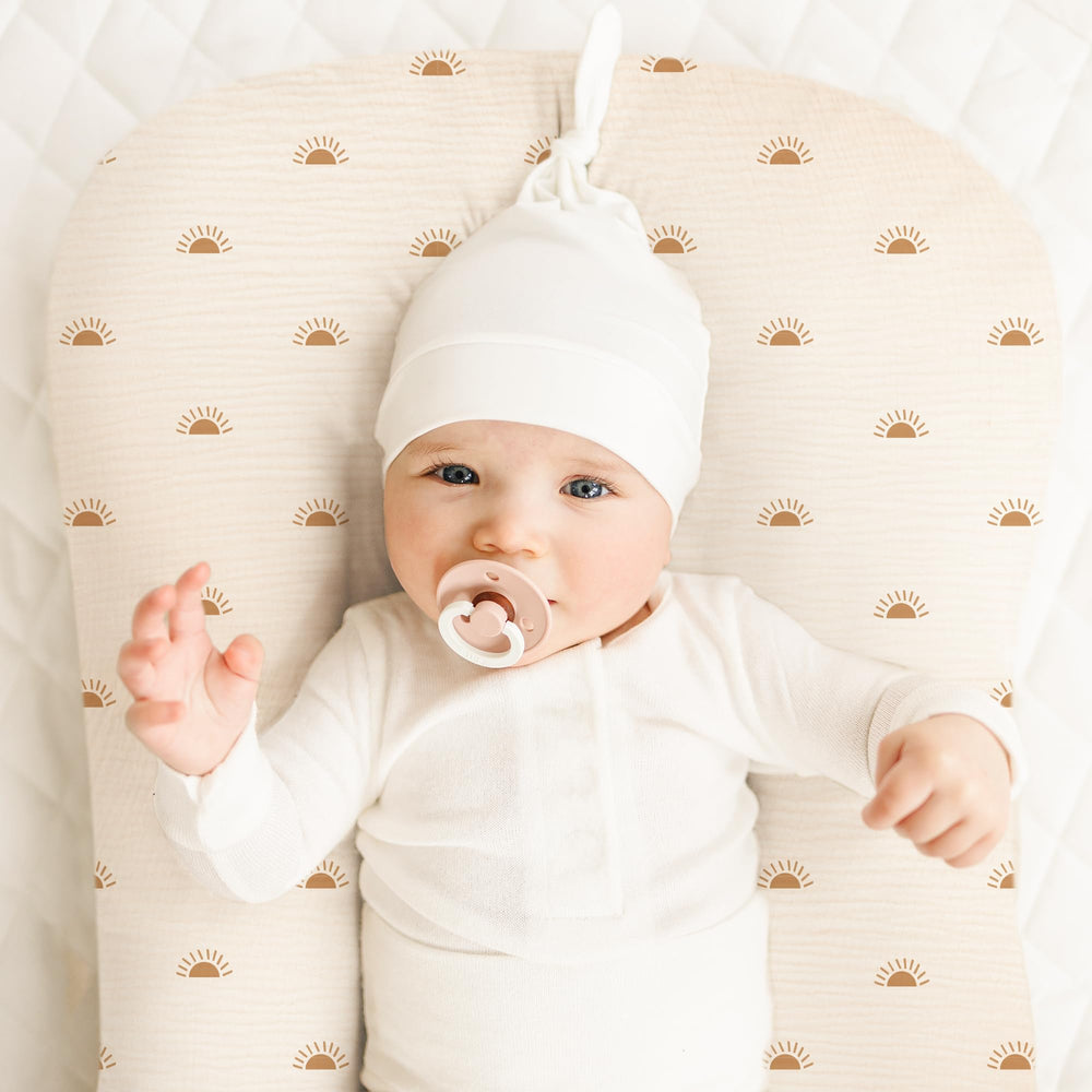 Konssy muslin lounger cover fits most loungers with envelope closure.
