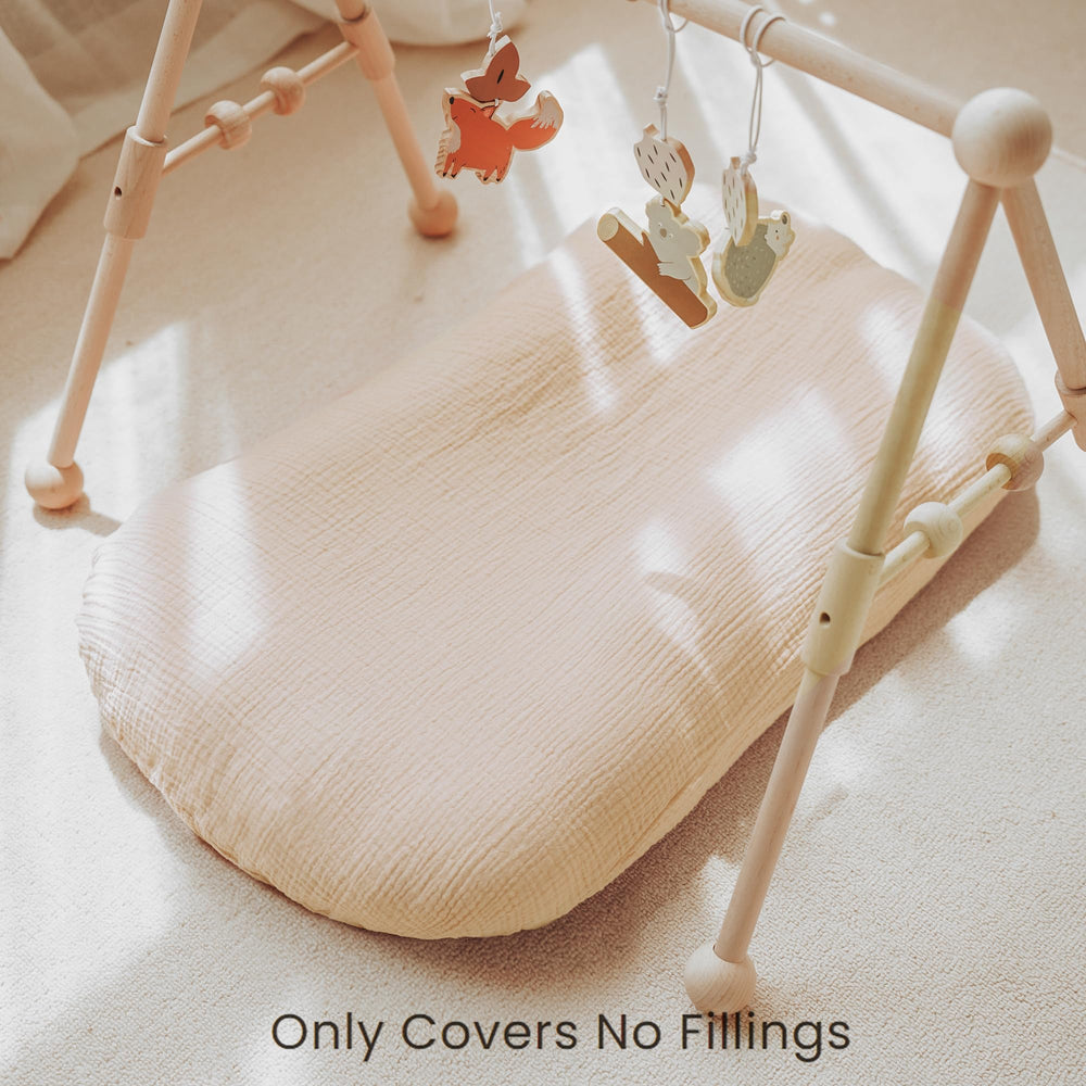 Konssy muslin cover size 77x55 cm fits most loungers securely.
