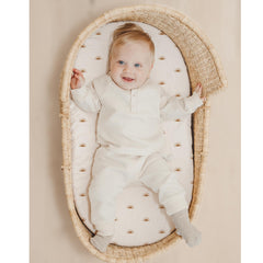 Konssy muslin bassinet sheet for hourglass cradle with snug 360-degree elastic