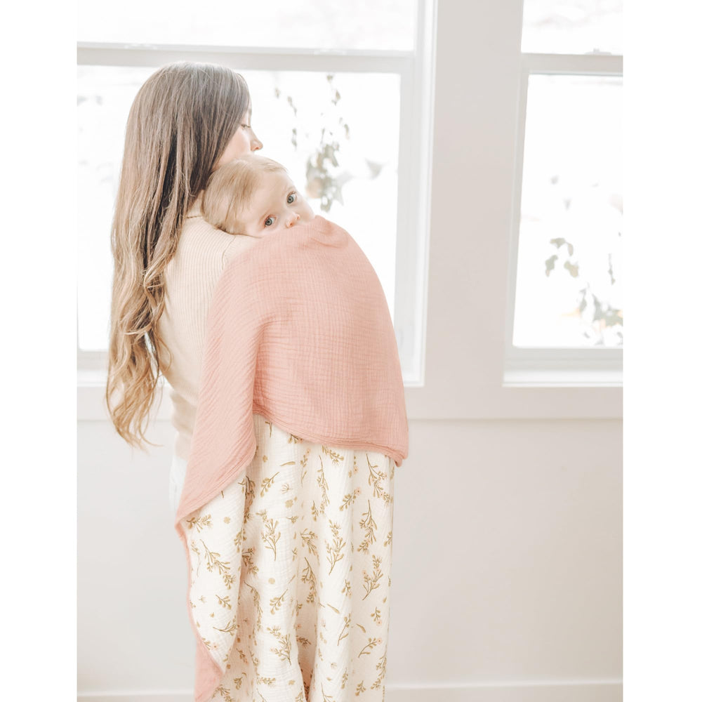 Konssy muslin blanket 40x36 inches offering ample coverage