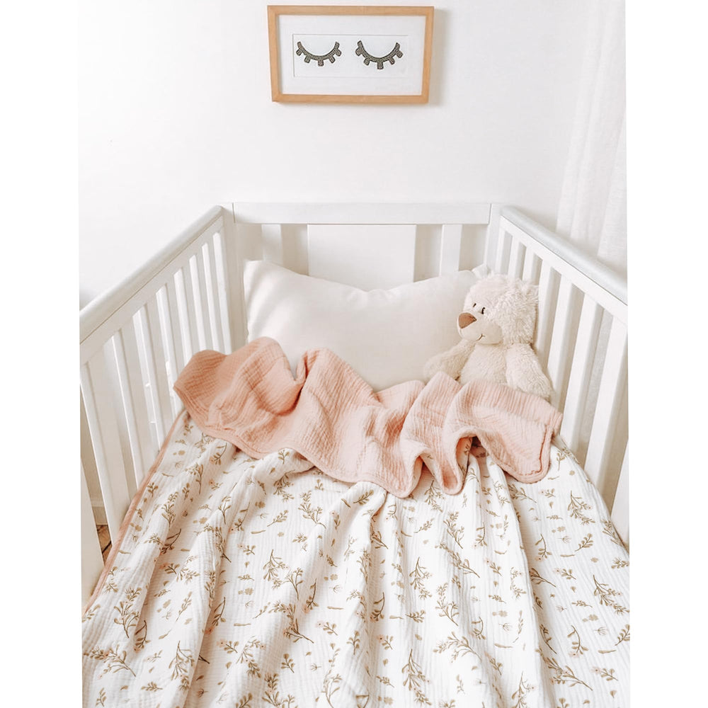 Konssy muslin blanket gift-ready packaging for a thoughtful present
