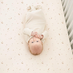 Konssy muslin crib sheets Two-Pack – easy changes with secure fitted corners.
