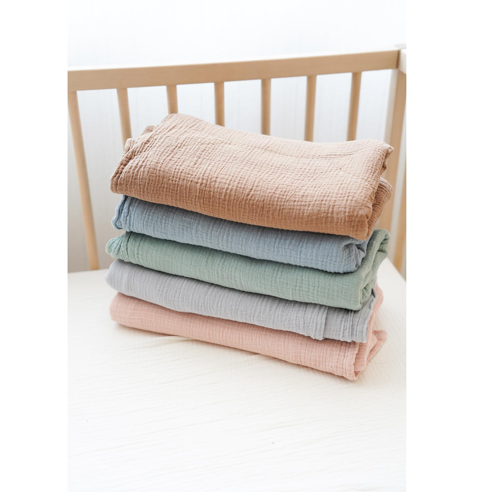 Gift-ready Konssy nursing cover for new moms.