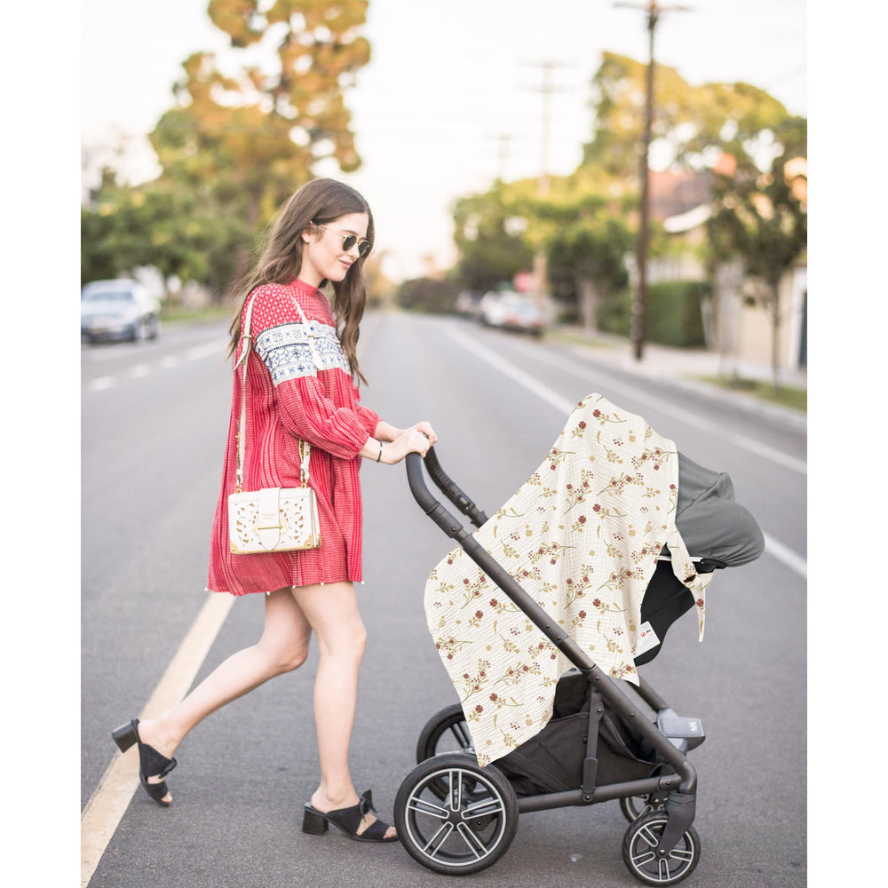 Easy-care Konssy Posy cover stays vibrant and color-fast after washing.
