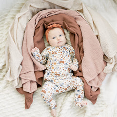 Konssy muslin swaddle blanket 47x47 inches—large wrap for secure swaddling.