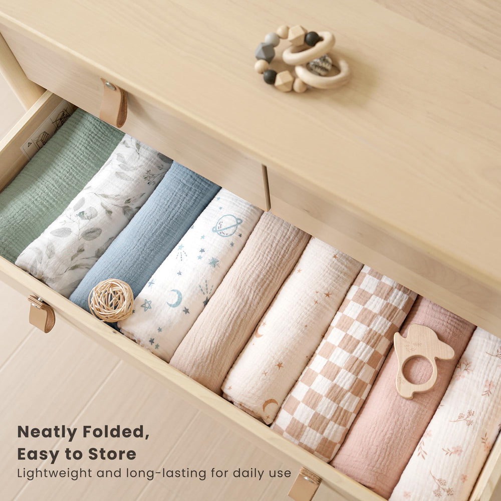 Konssy muslin swaddle blanket shown in multiple-use setup for care on the go