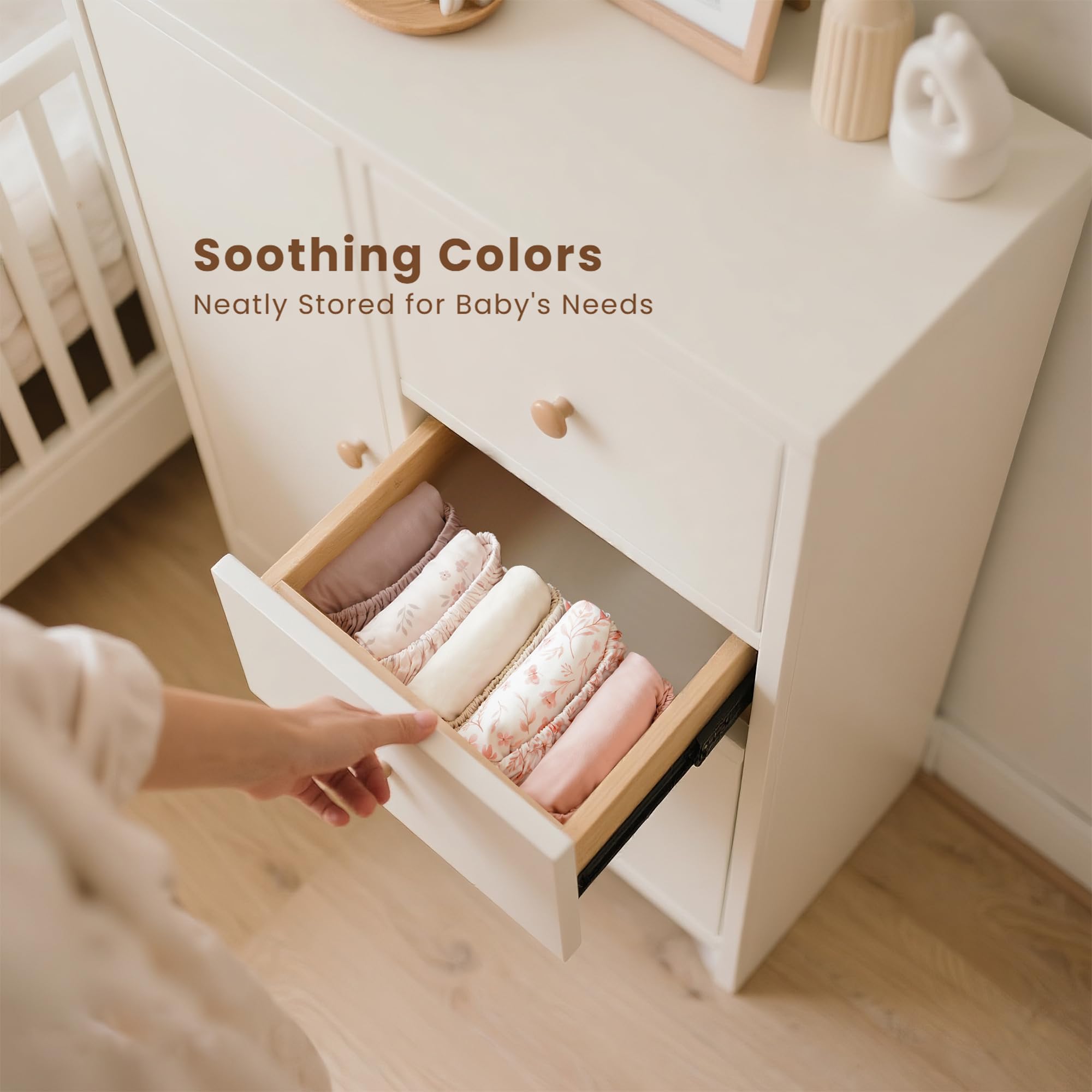 Konssy Blossom design adds a stylish, gender-neutral touch to any nursery setting
