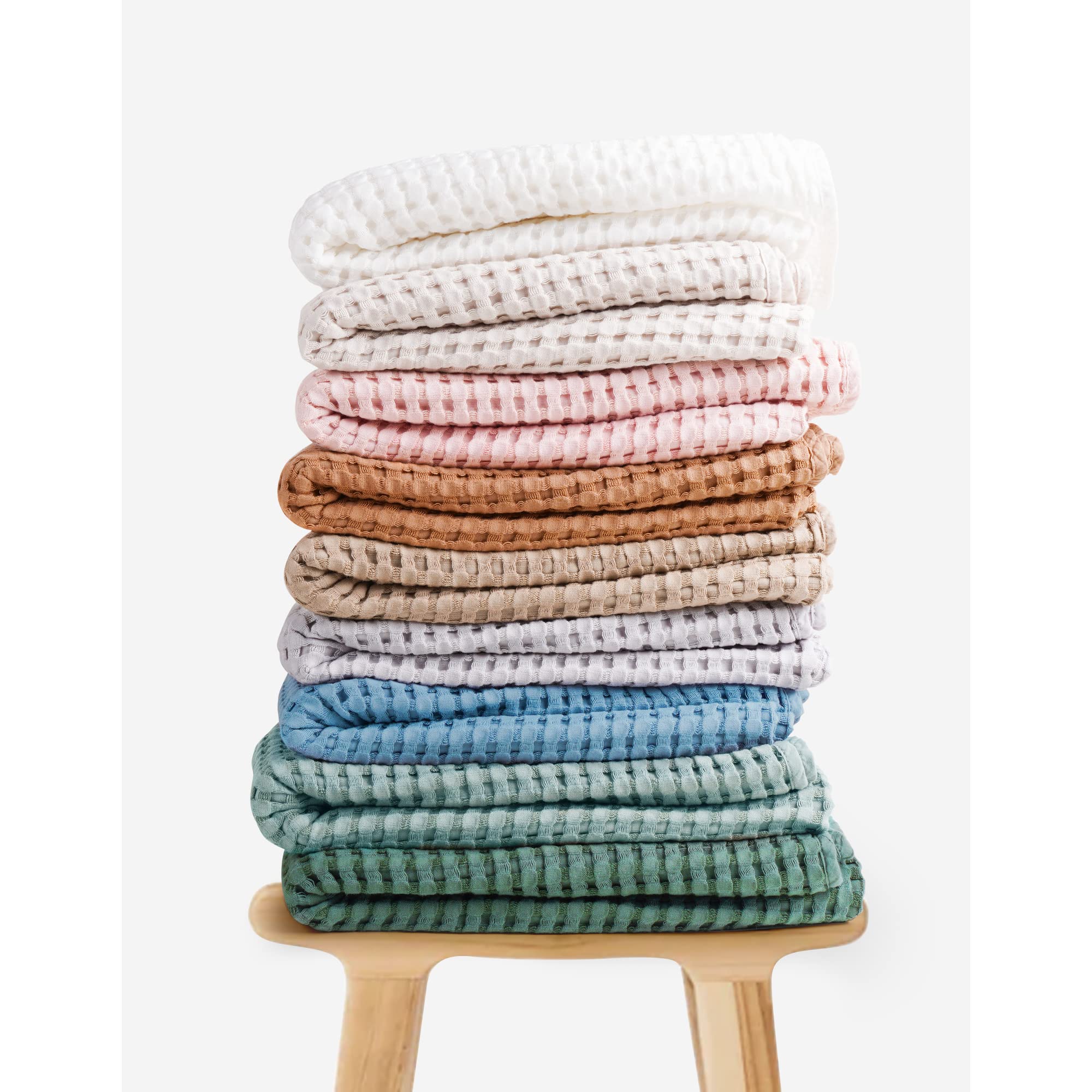 Konssy unisex waffle baby blanket makes a thoughtful gift