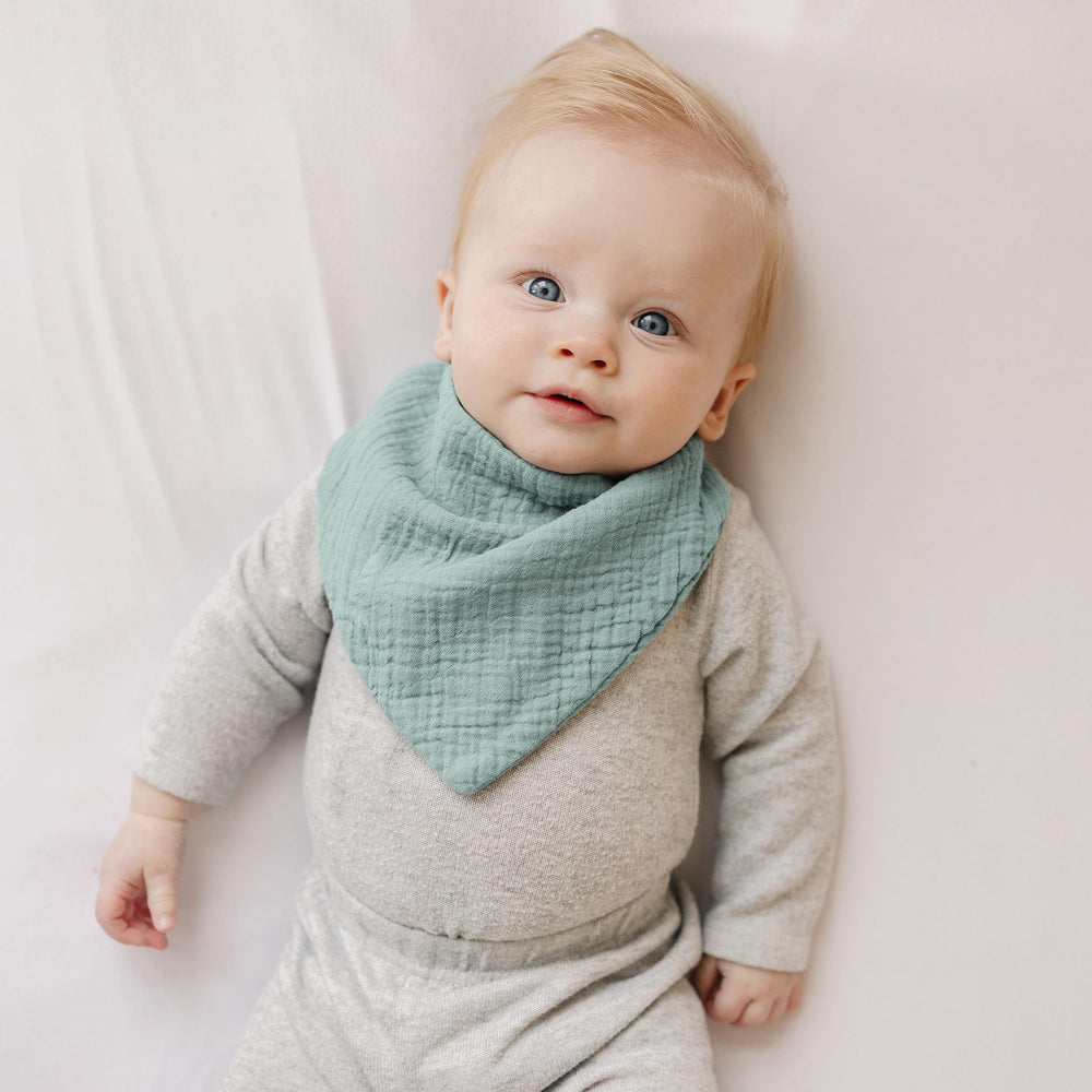 Konssy unisex colors coordinate with any outfit