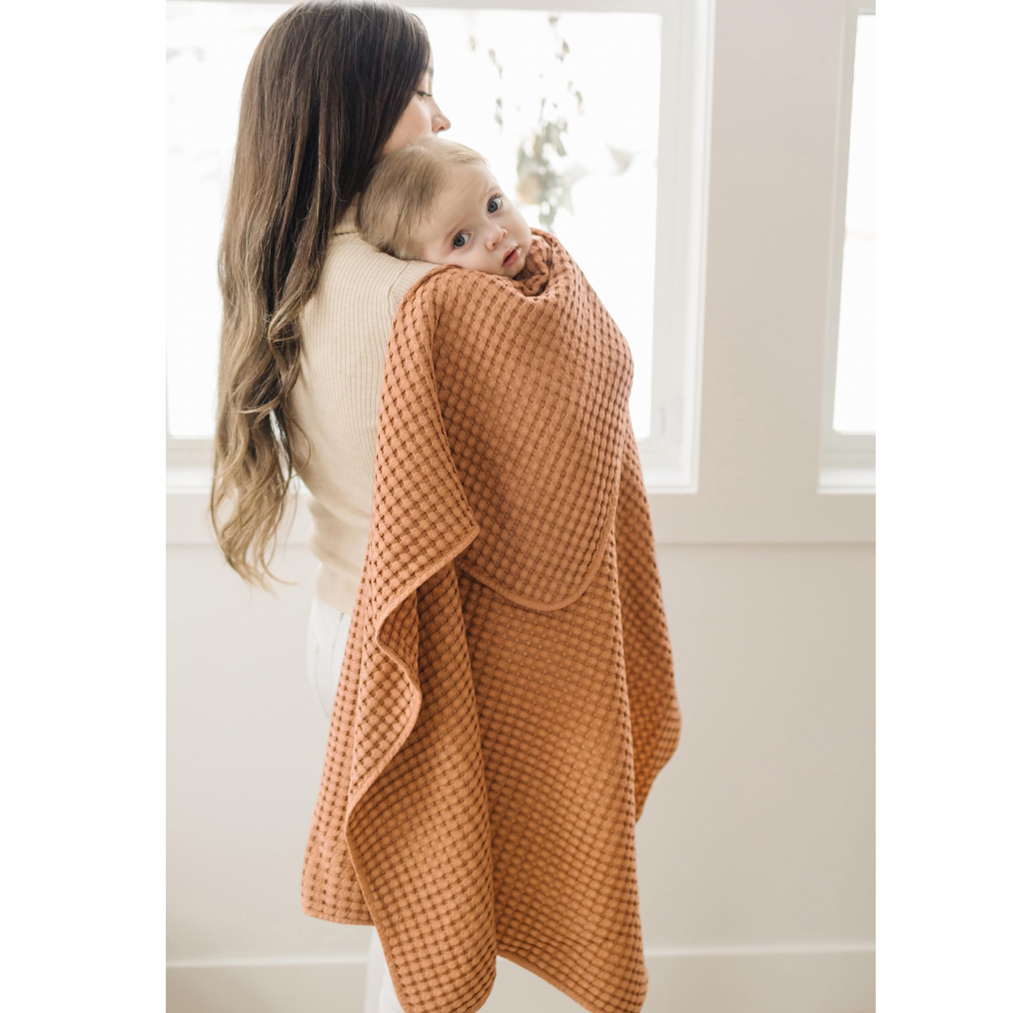Konssy waffle blanket dimensions close up highlight generous 41 by 37 inches
