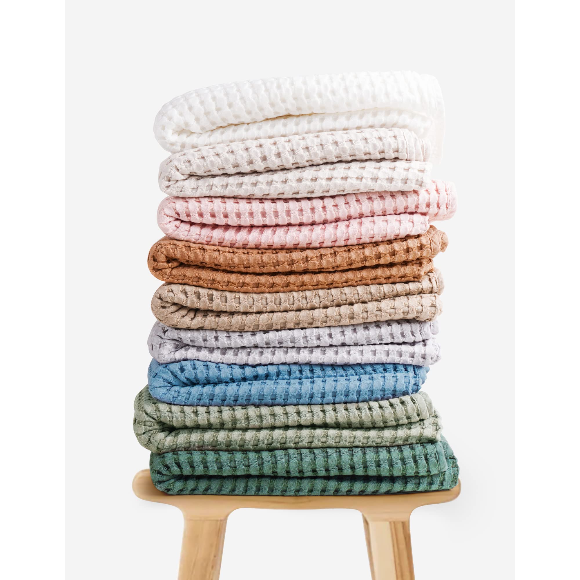 Konssy Waffle Baby Blanket used as newborn photo prop.