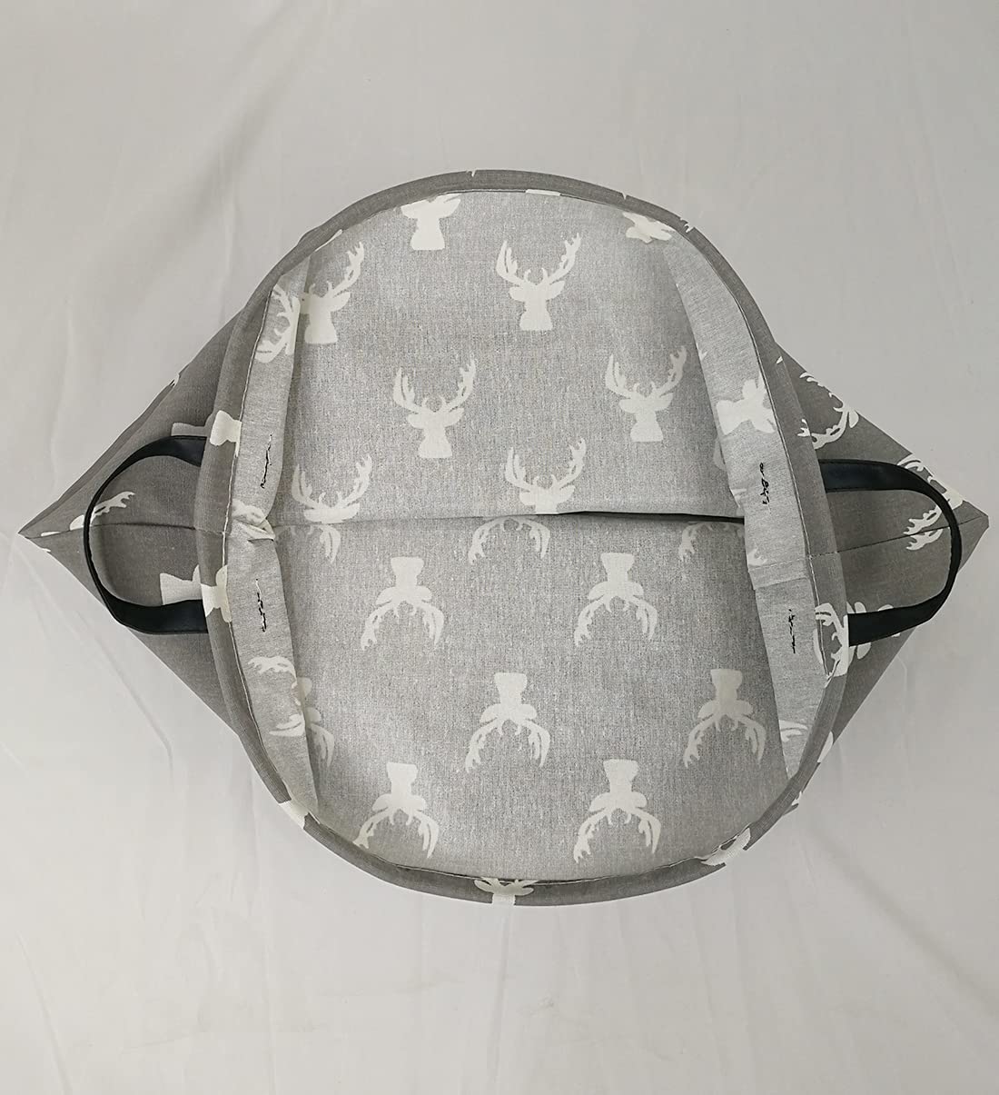 KUNRO grey deer aesthetic adds decorative charm to any room