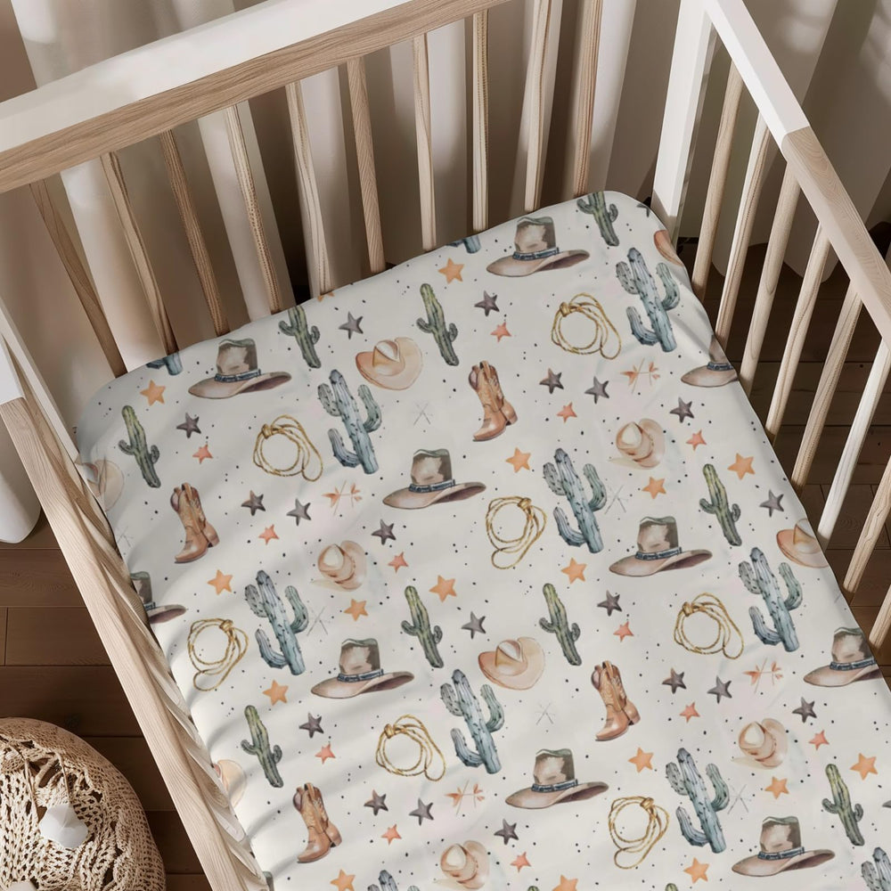 KuphiL10C soft breathable polyester sheet gentle on baby’s skin.