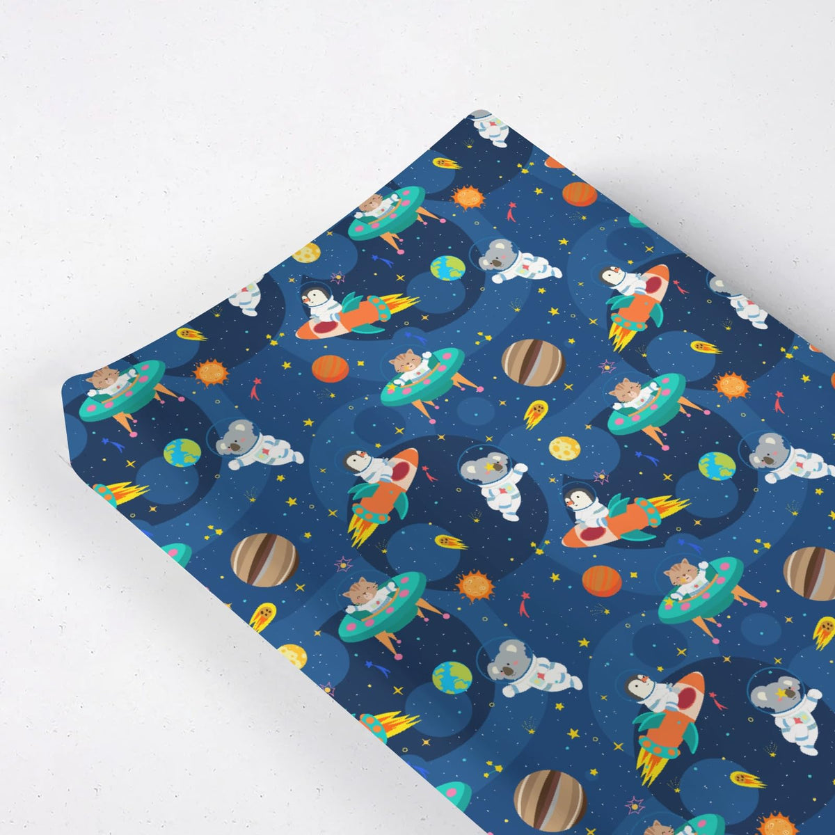 KuphiL10C cartoon space animals cover offers cozy, kid-friendly change time.