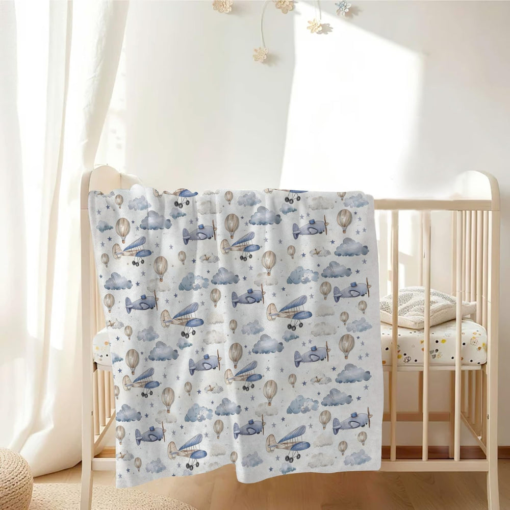 KuphiL10C multiuse blanket doubles as a nursing cover for privacy.