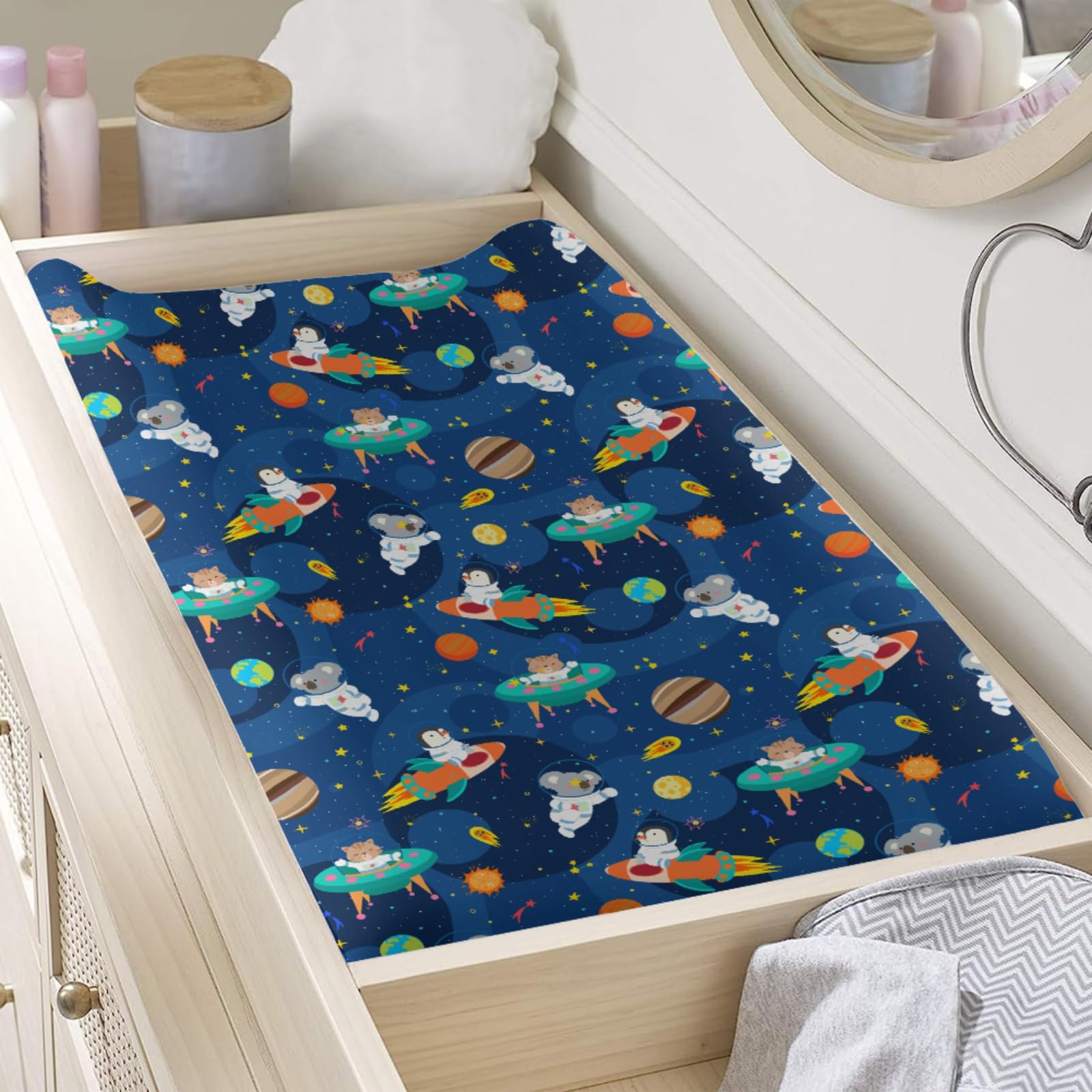 KuphiL10C unisex space pattern cover suits any nursery theme.