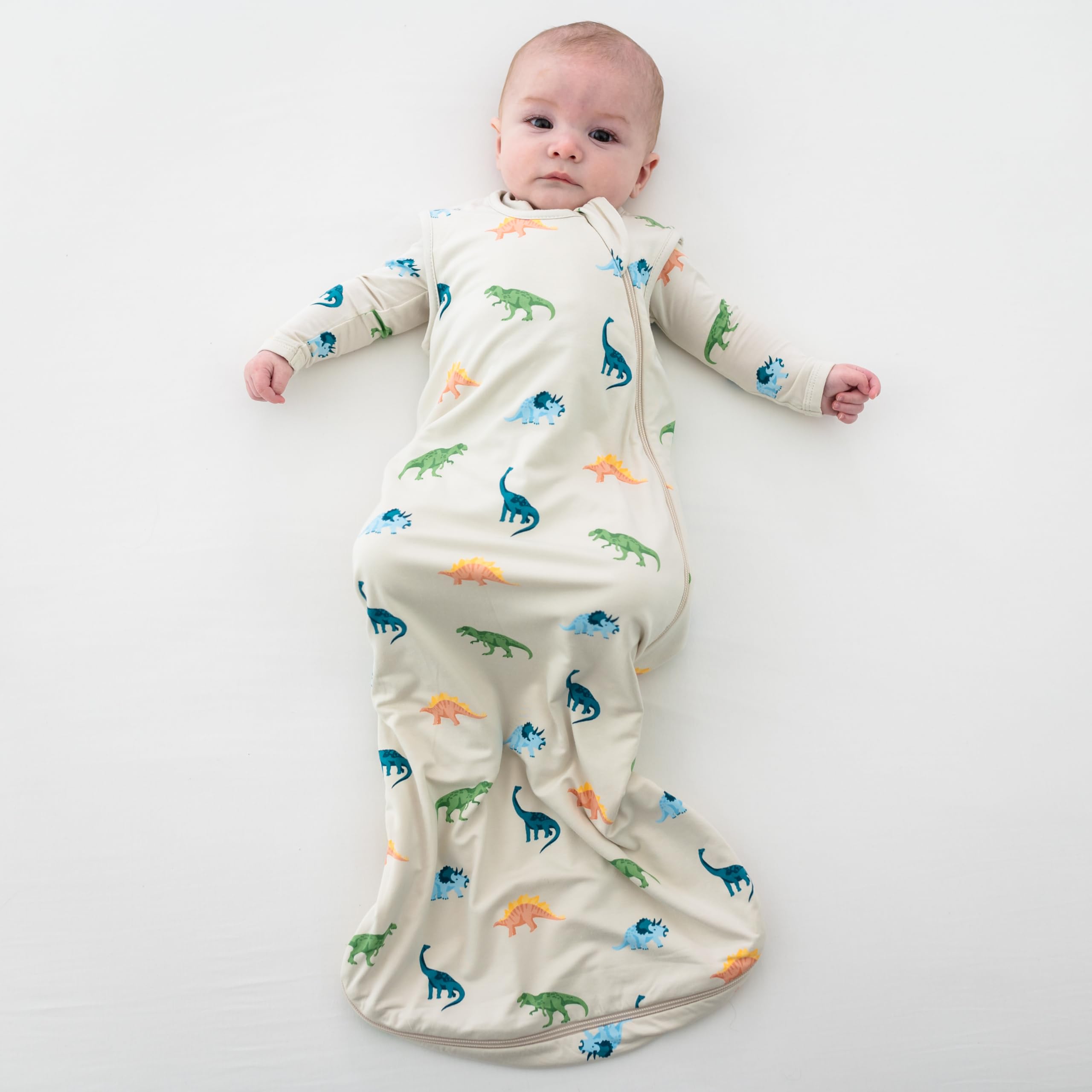 Kyte Baby sleep bag zipper detail showing the easy-access J-shaped double zipper.