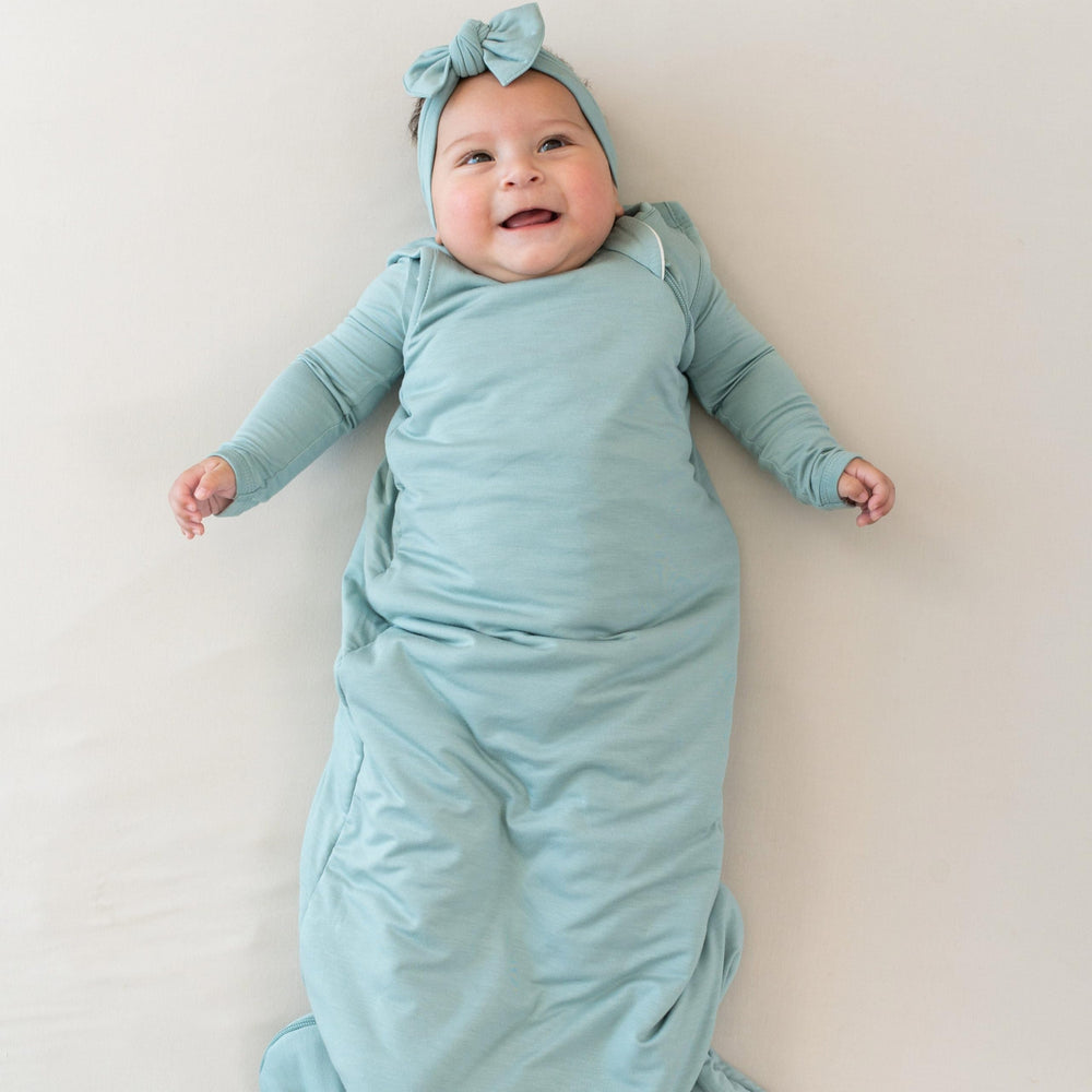KYTE BABY sleep bag zipper J-shape for easy changes
