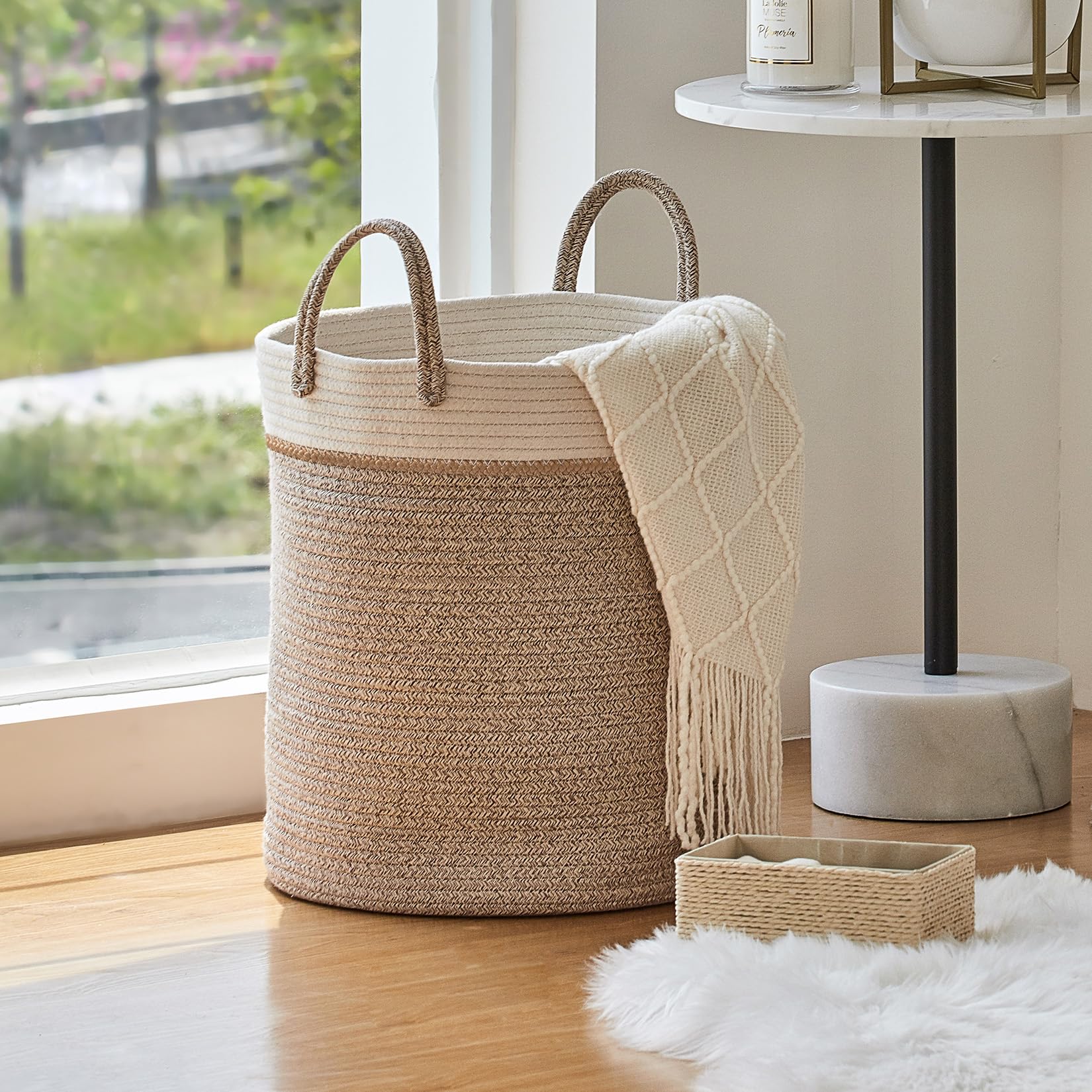 LA JOLIE MUSE tall basket folded flat for compact storage.