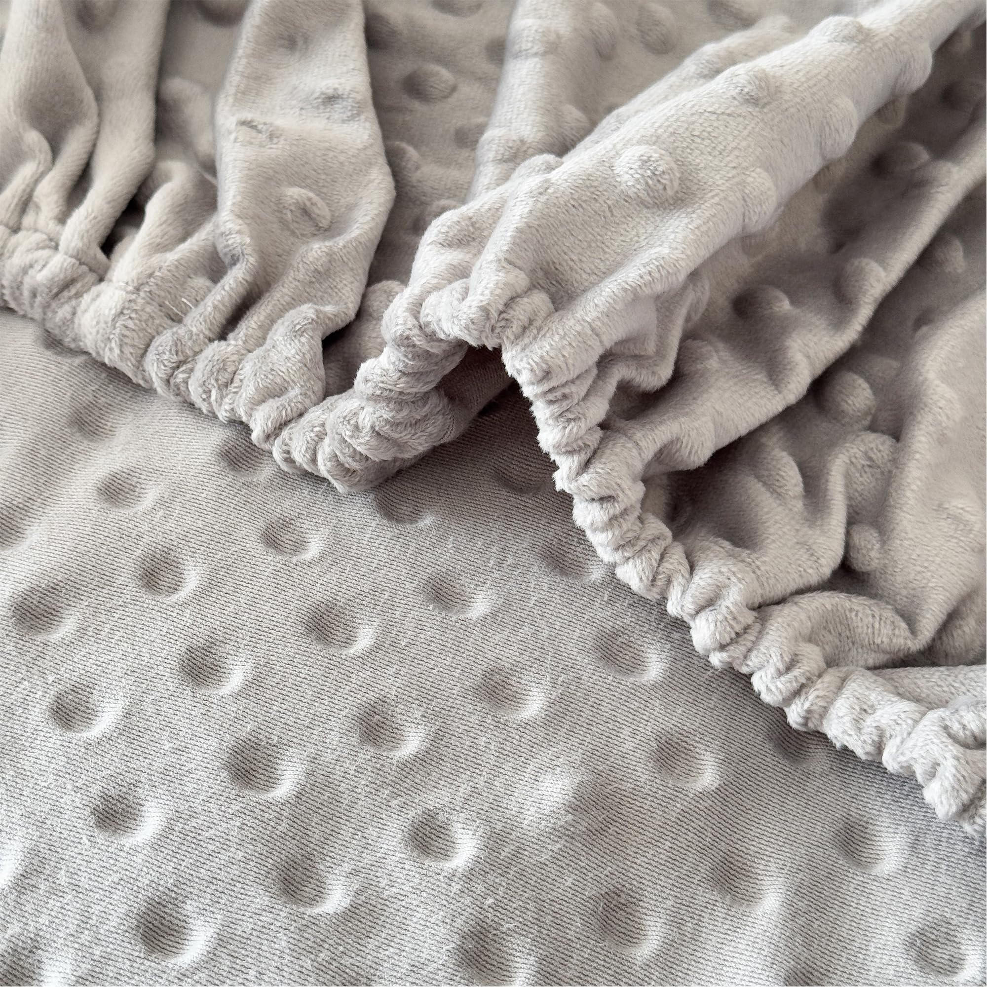 La Sheer gift-ready crib sheet set — ideal baby shower present.