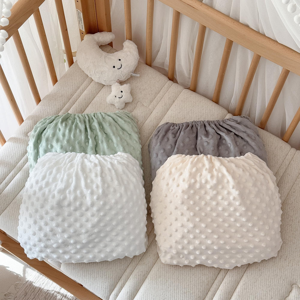 La Sheer two-pack packaging image — machine-washable and quick-drying convenience.
