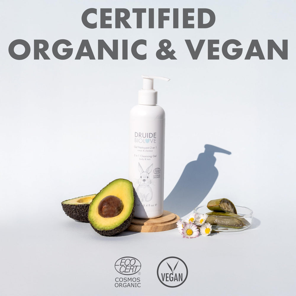 BioLove Relaxing Bath foam texture forms a creamy lather for comfortable bath time.