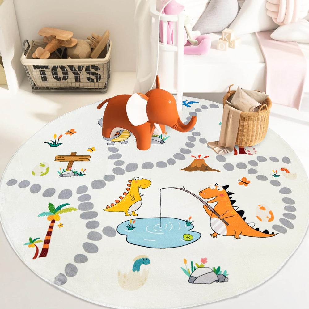 Lacomfy non-slip backing keeps the rug in place during play.