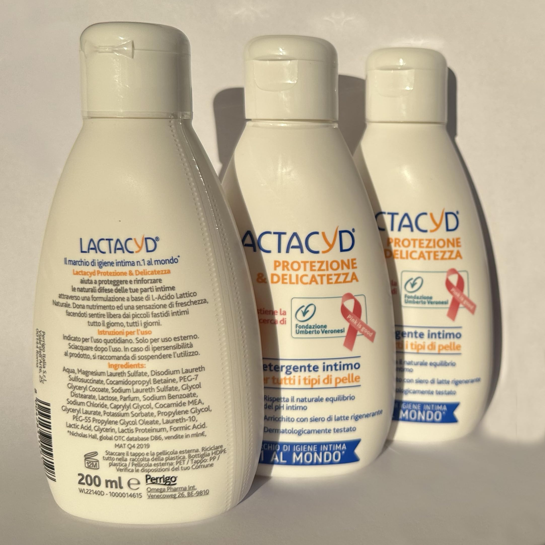 Foaming application of Lactacyd Femina for comfortable cleansing.