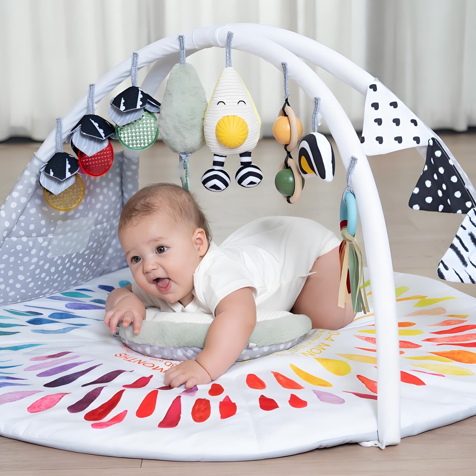 LADIDA tummy time cushion supports baby's upper body during early milestones.