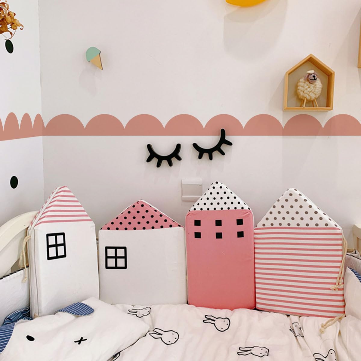 Ladinimo peel-and-stick wall sticker is removable and wall-friendly.