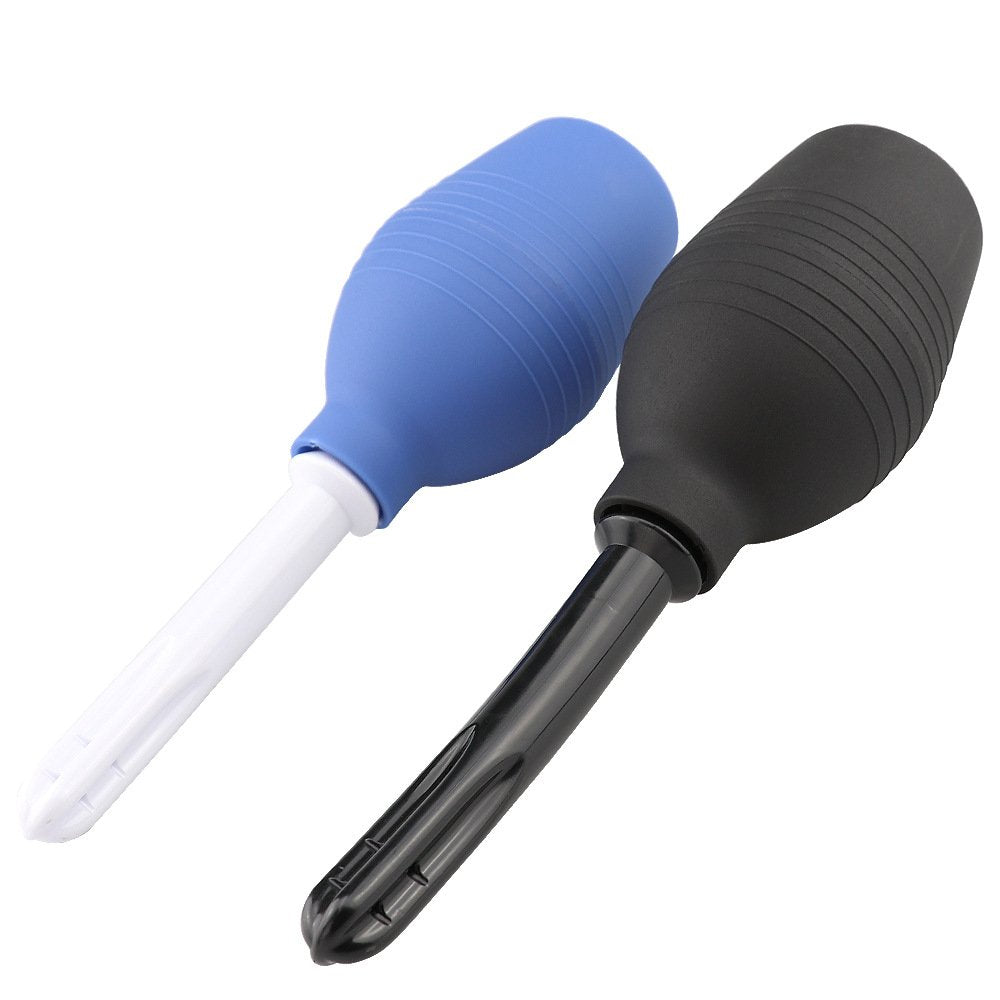Lancsdom packaging contents include enema bulb syringe and nozzle for easy setup.