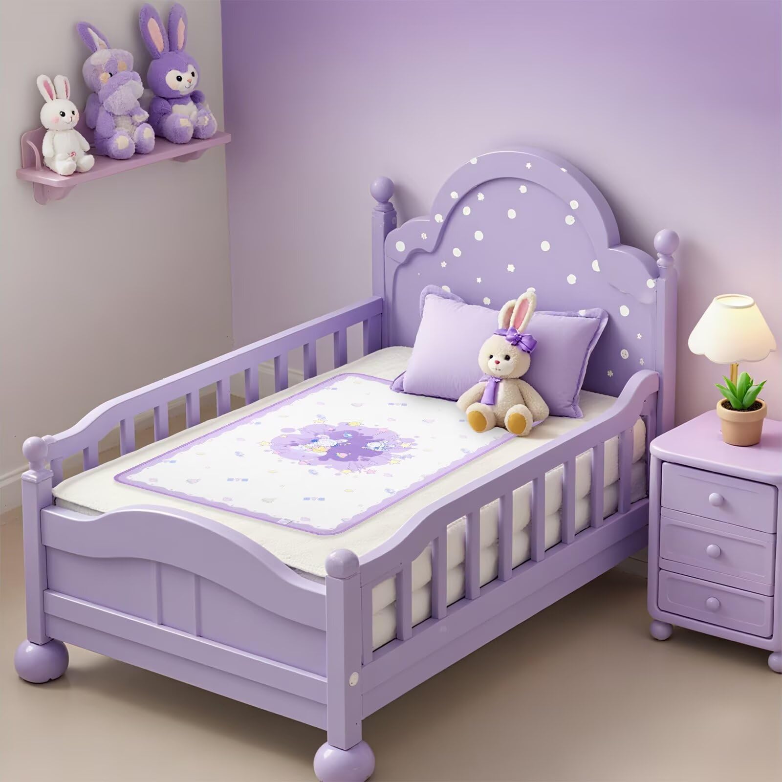 Landofgenie Astronaut Bunny bed pad top layer close, cotton-like feel comfortable on skin.