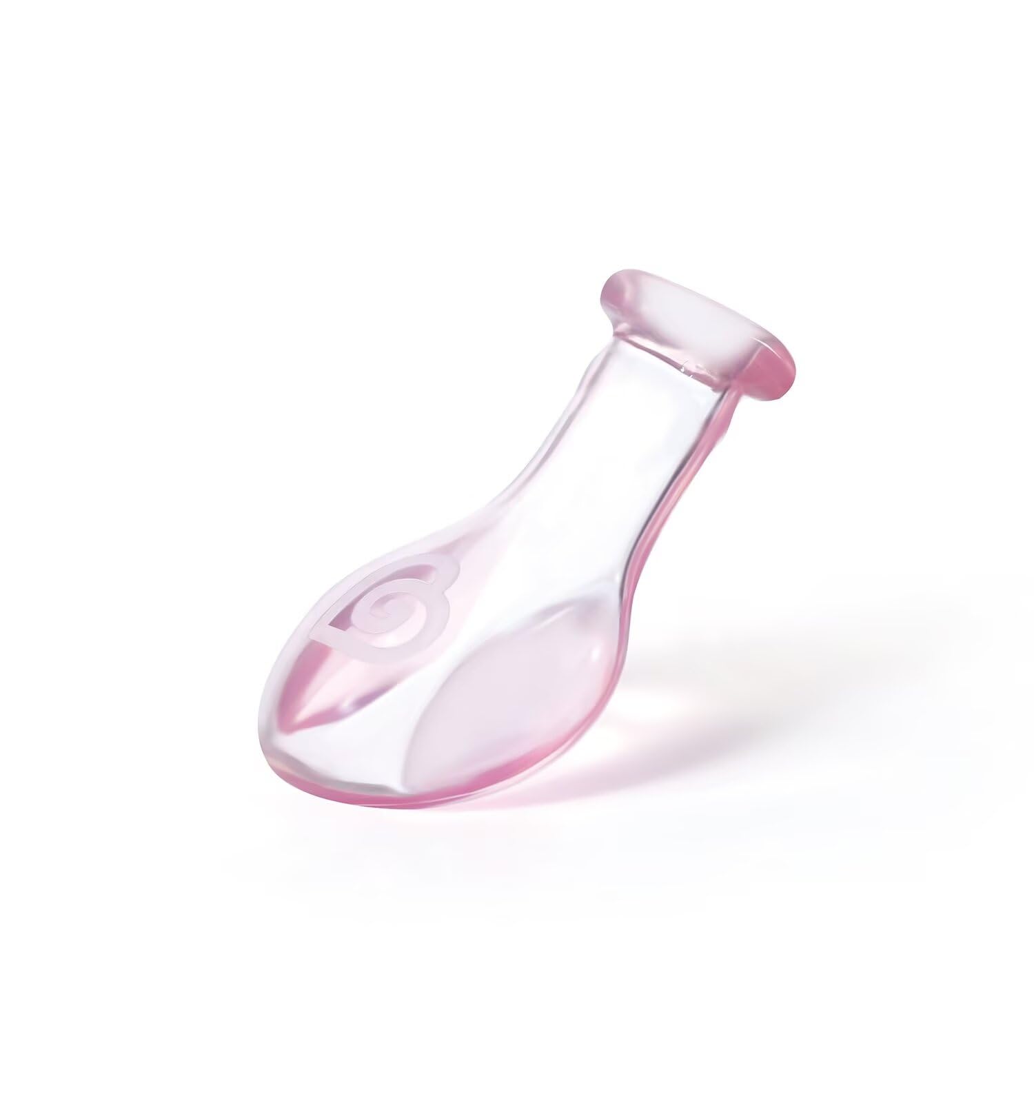 Landofgenie soft teat close-up shows flexible silicone for gentle handling.