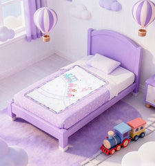 Landofgenie bed pad is machine washable for easy reuse.