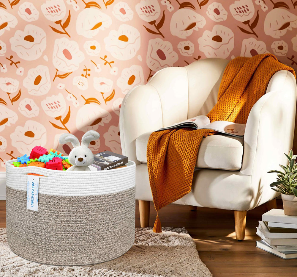 LANGYASHAN basket foldable storage collapses for compact stowage when not in use.