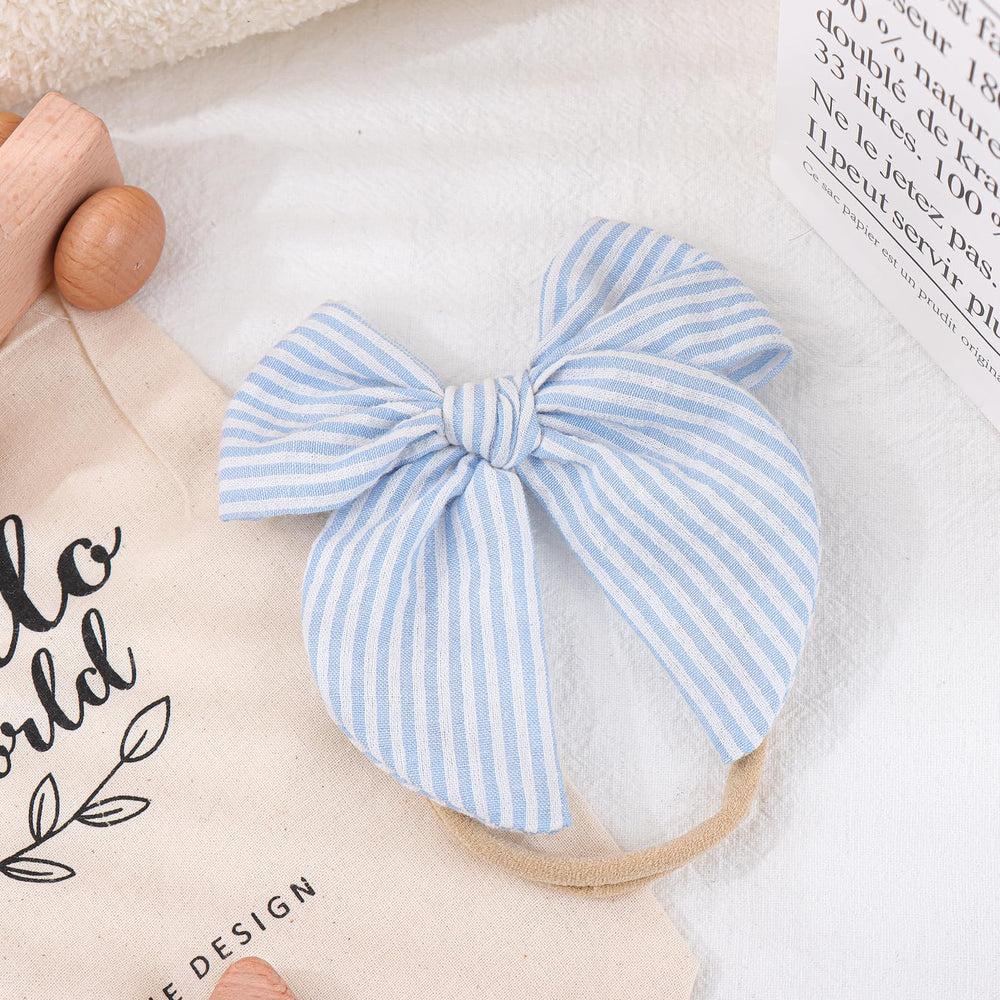 Lanmerry blue bow close-up, colorfast dye for vibrant photos
