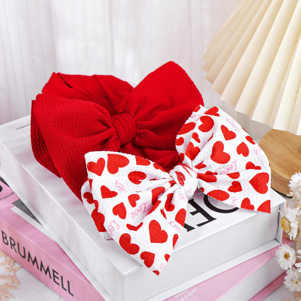 Lanmerry headband stretches to about 14 inches for flexible wear.